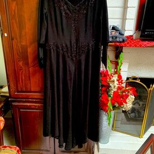 Beautiful black dress maxi